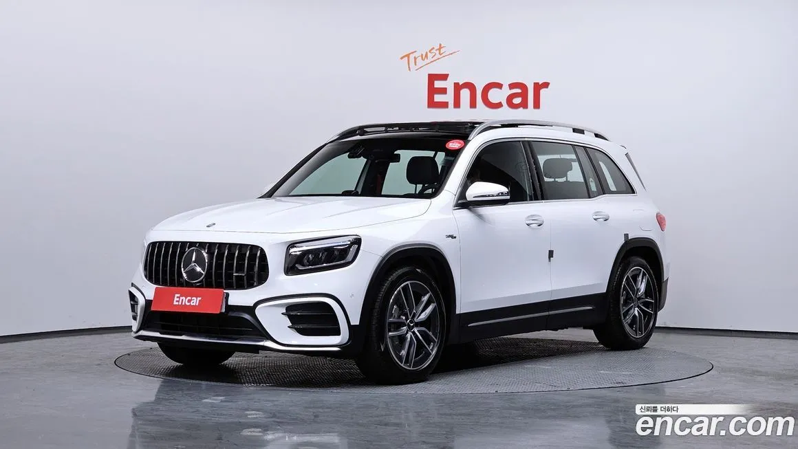 Mercedes-Benz GLB-Class — фото 1