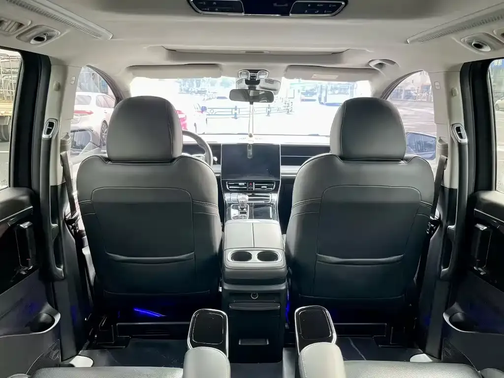 GAC Motor Trumpchi M8 — фото 2