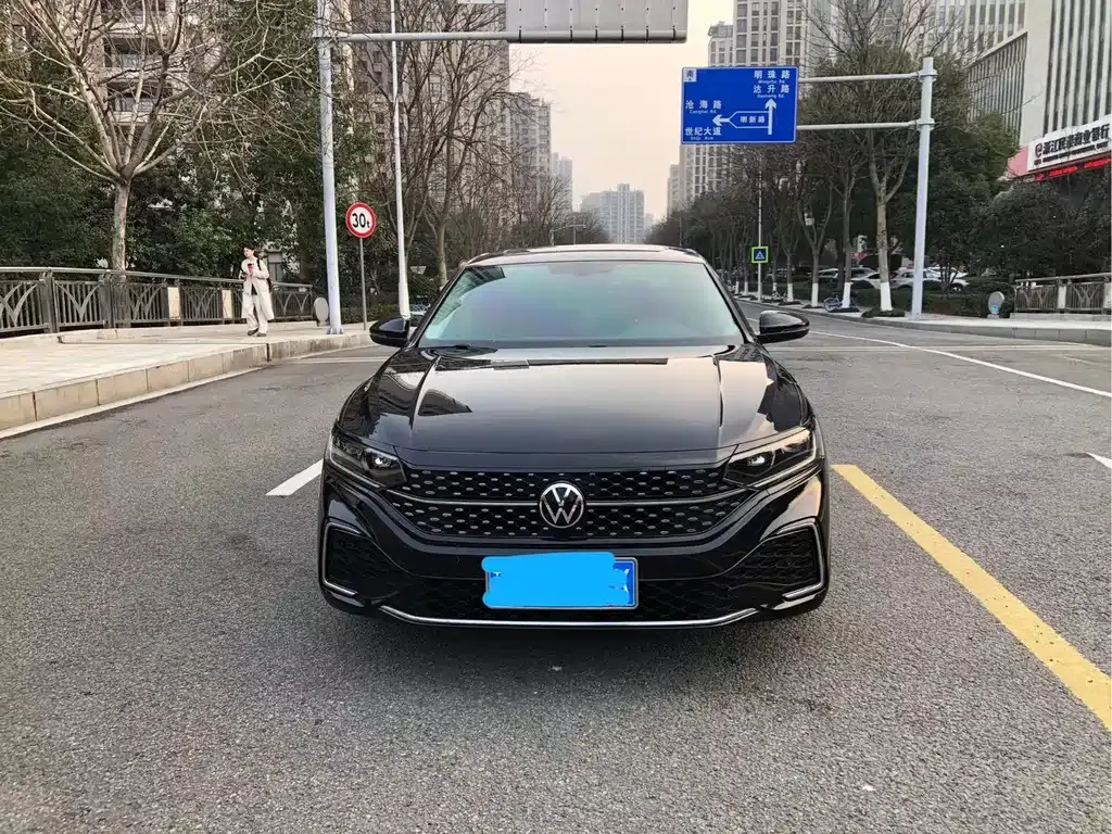 Volkswagen Passat — фото 5