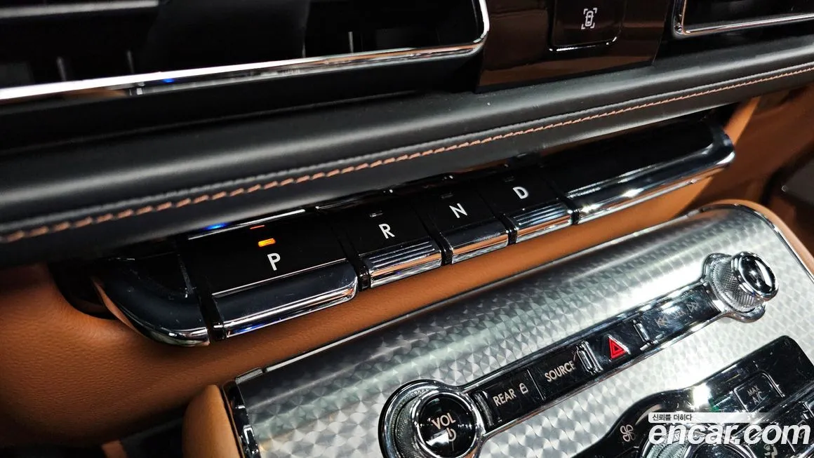 Lincoln Aviator — фото 7