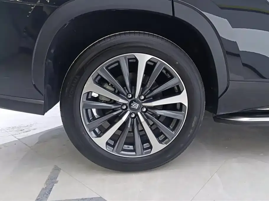 Toyota Crown Kluger 2025 из CN, фото 4