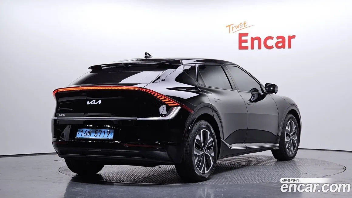 Kia EV6 — фото 5