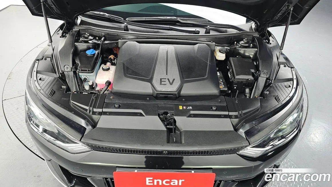 Kia EV6 — фото 8