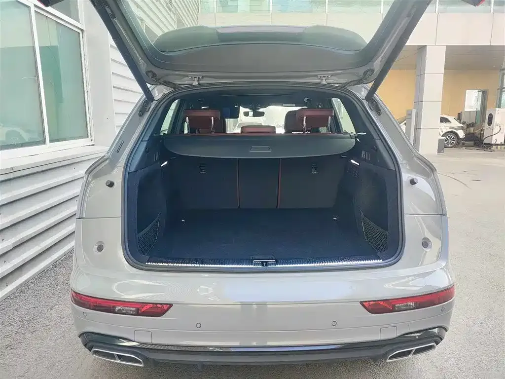 Audi Q5L 2025 из CN, фото 5