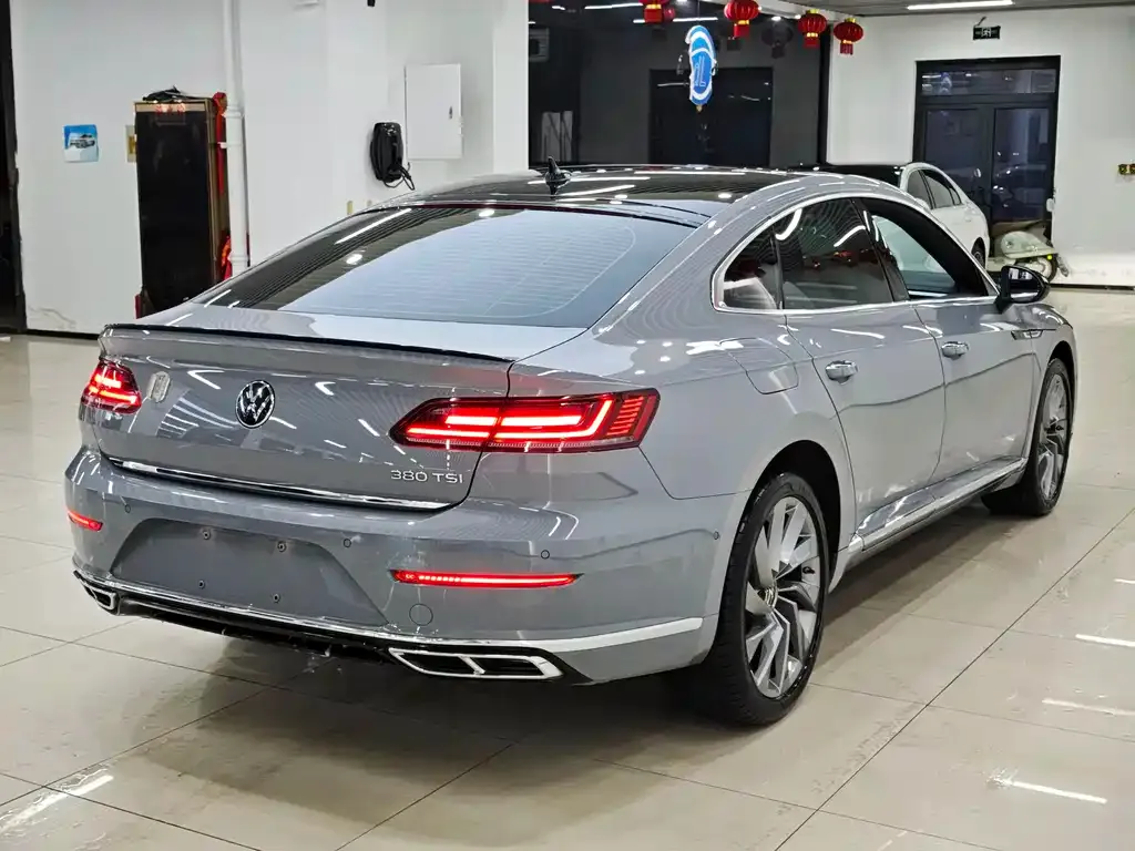 Volkswagen CC 2023 из CN, фото 6
