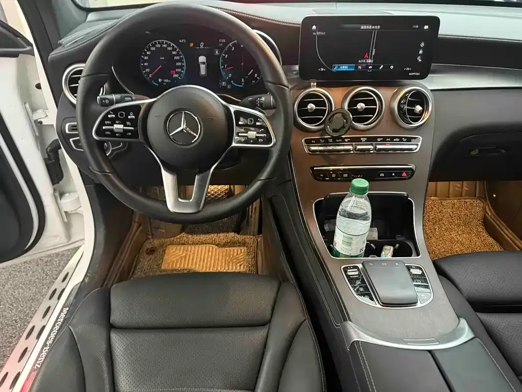 Mercedes-Benz GLC — фото 10