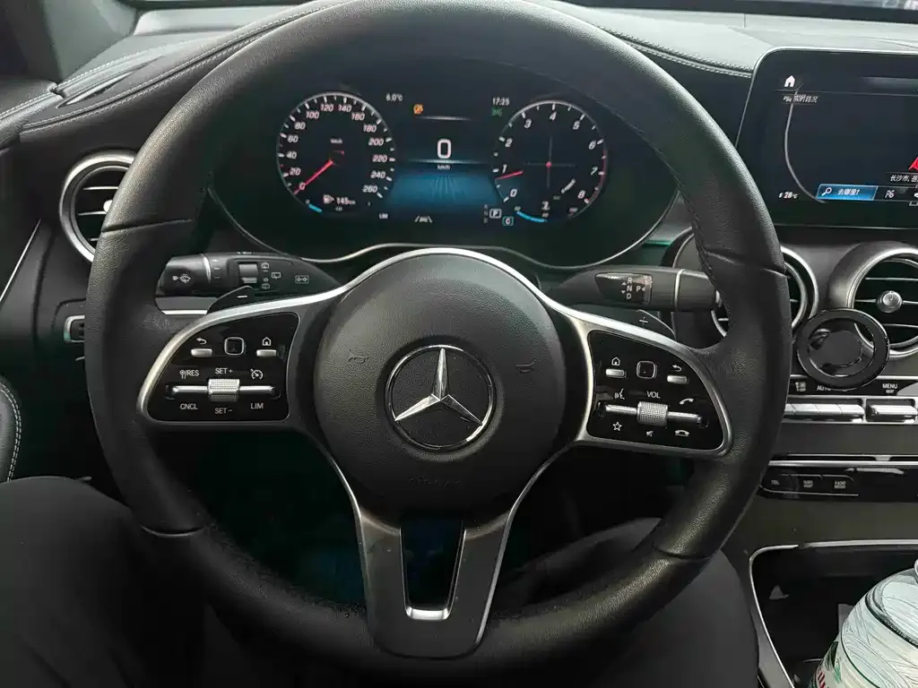 Mercedes-Benz GLC — фото 2