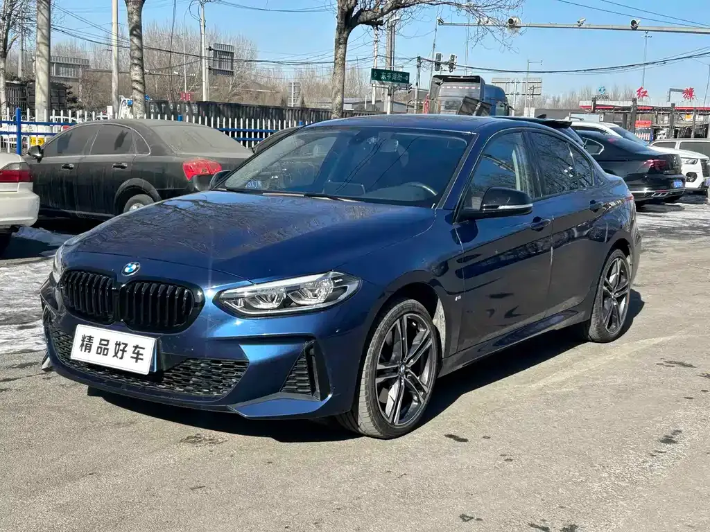 BMW 1 Series — фото 1