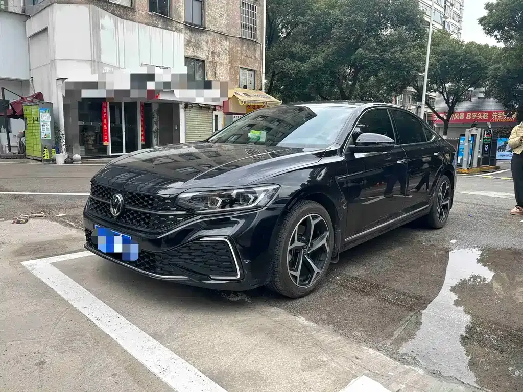 Volkswagen Passat 2023 из CN, фото 1