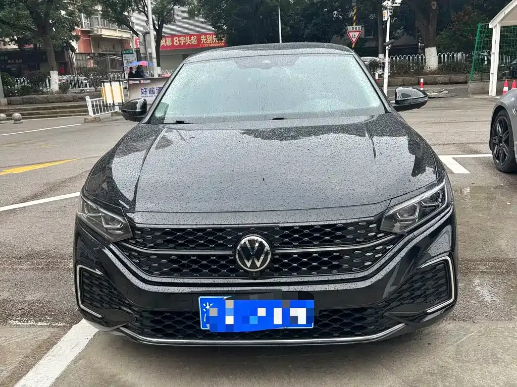Volkswagen Passat 2023 из CN, фото 5