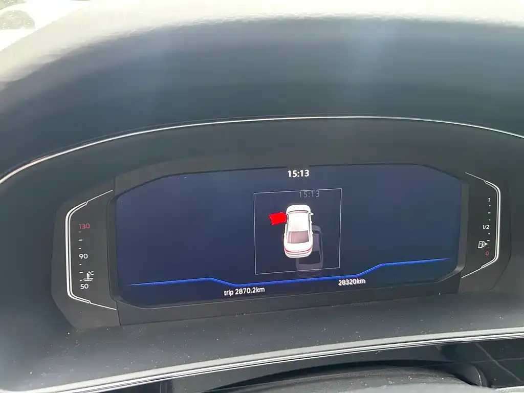 Volkswagen Passat 2023 из CN, фото 2