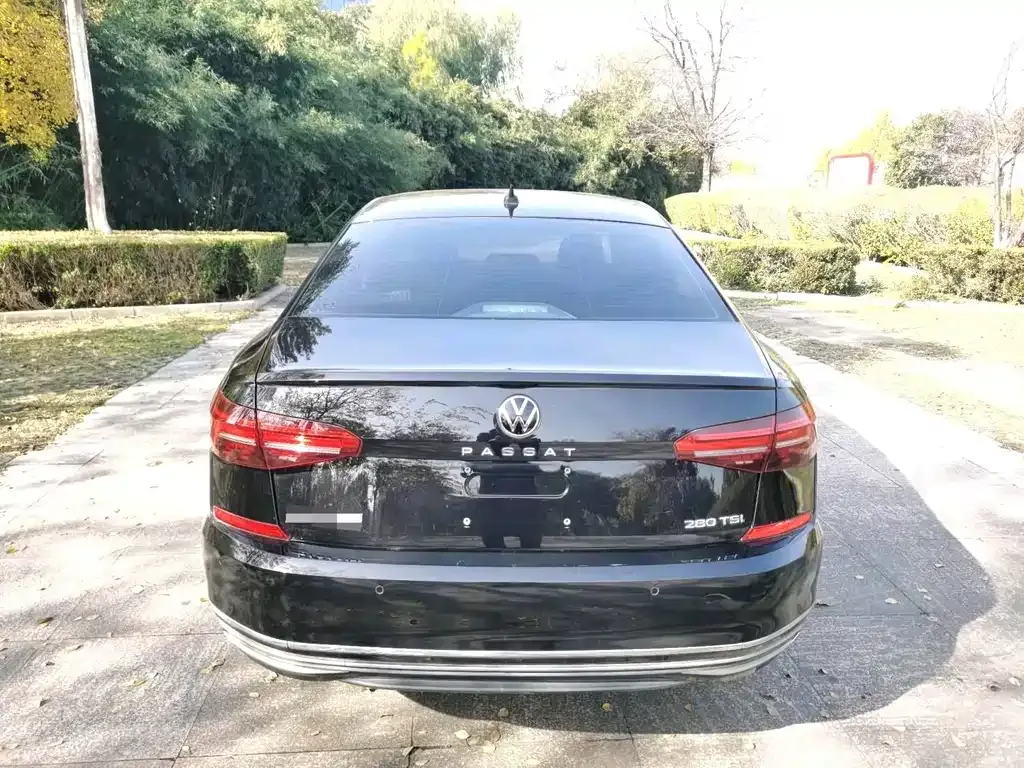 Volkswagen Passat — фото 9