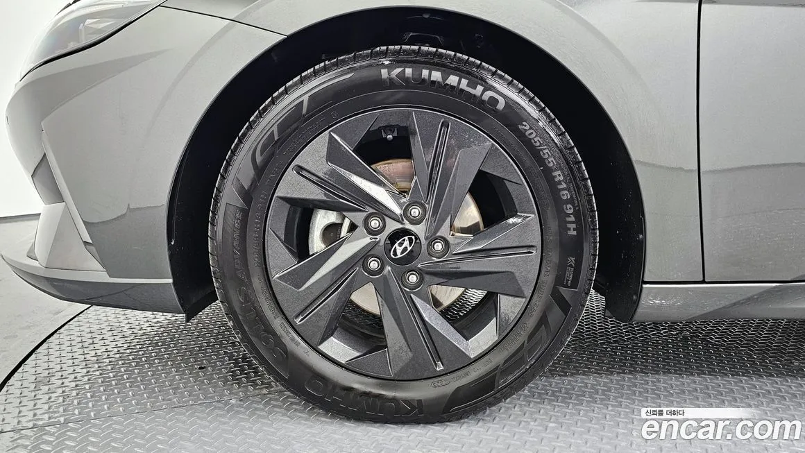 Hyundai AVANTE — фото 9