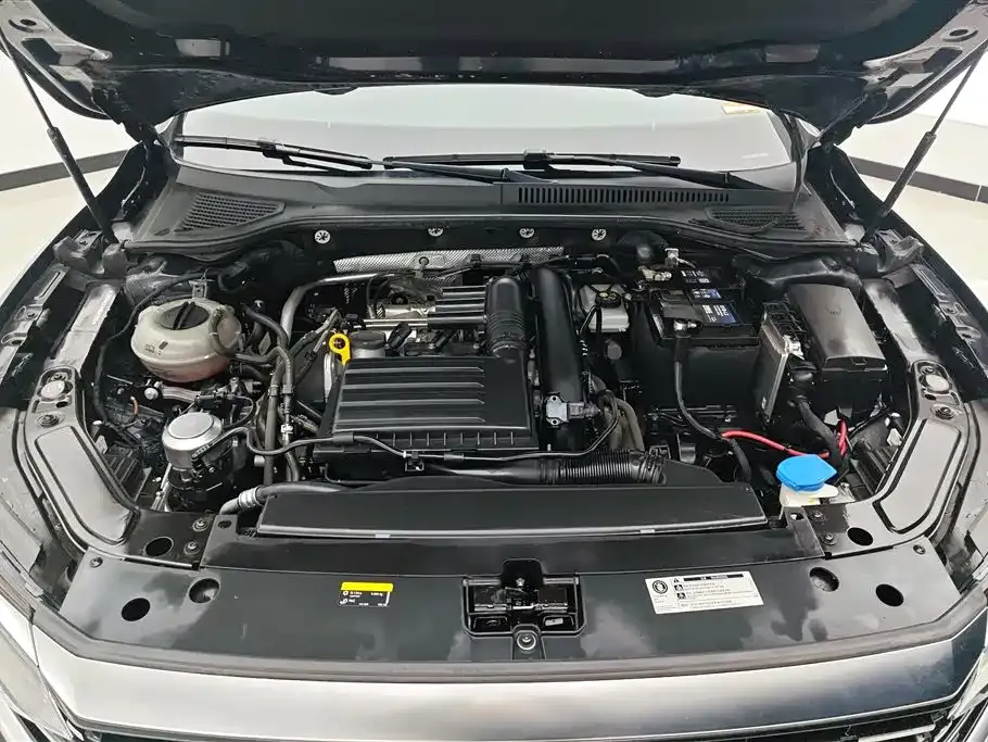 Volkswagen Passat — фото 8