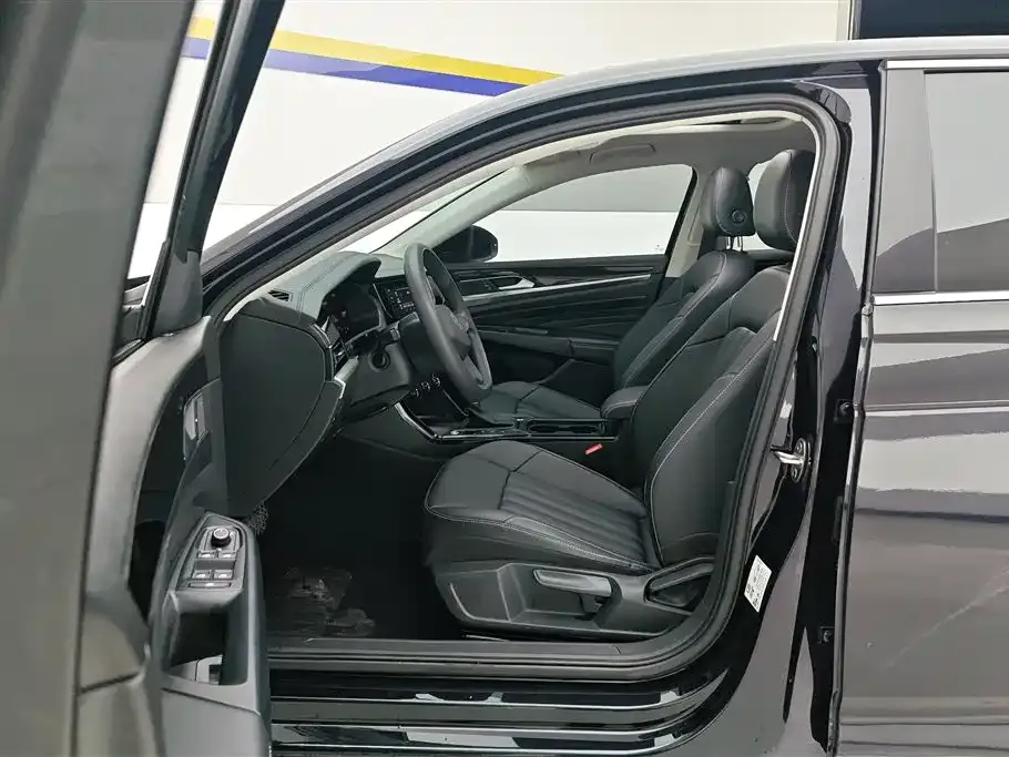 Volkswagen Passat — фото 9