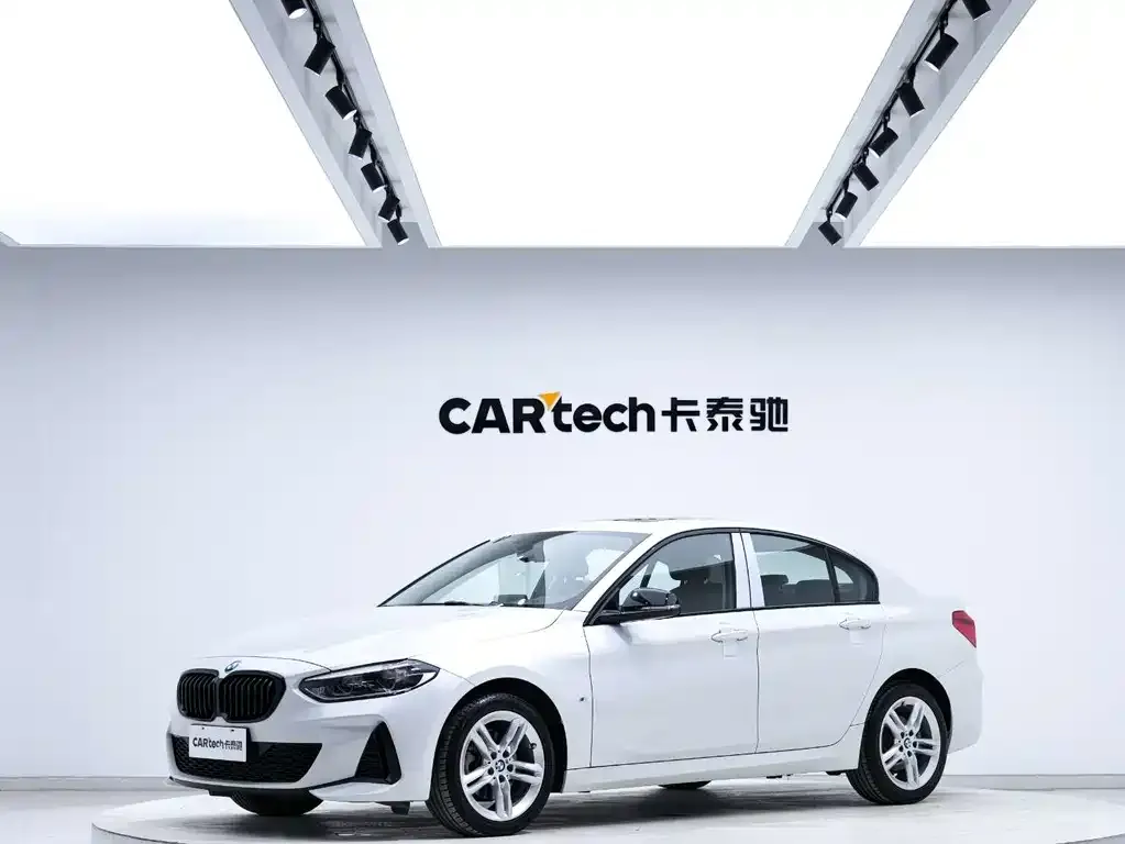 BMW 1 Series 2022 из CN, фото 1