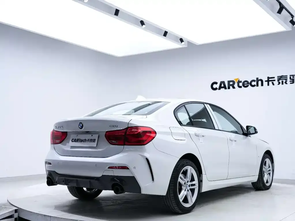 BMW 1 Series 2022 из CN, фото 10
