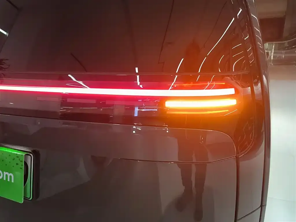 Li Auto MEGA 2025 из CN, фото 2