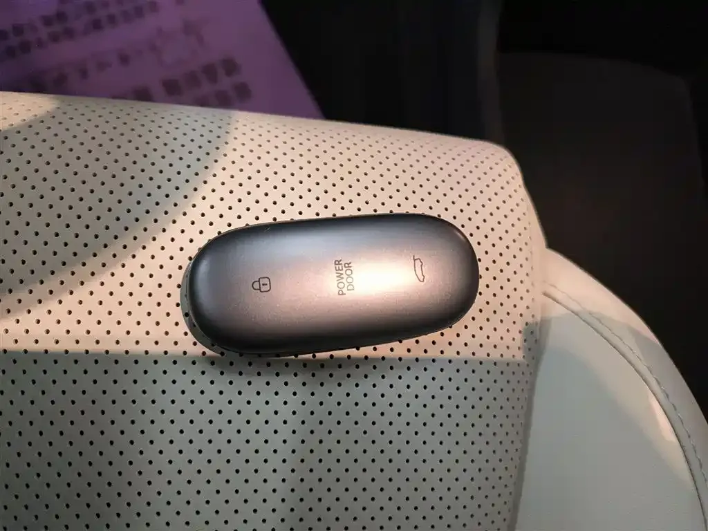 Li Auto MEGA 2025 из CN, фото 6