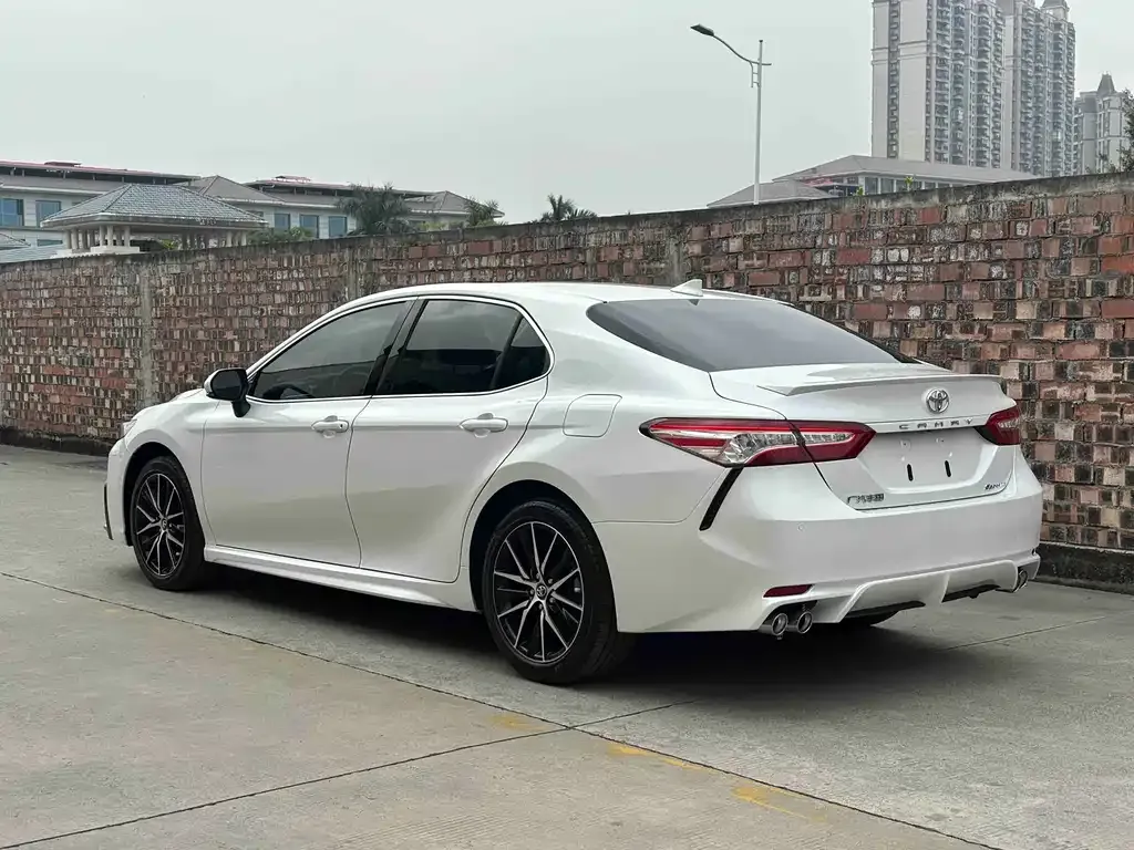 Toyota Camry 2022 из CN, фото 7
