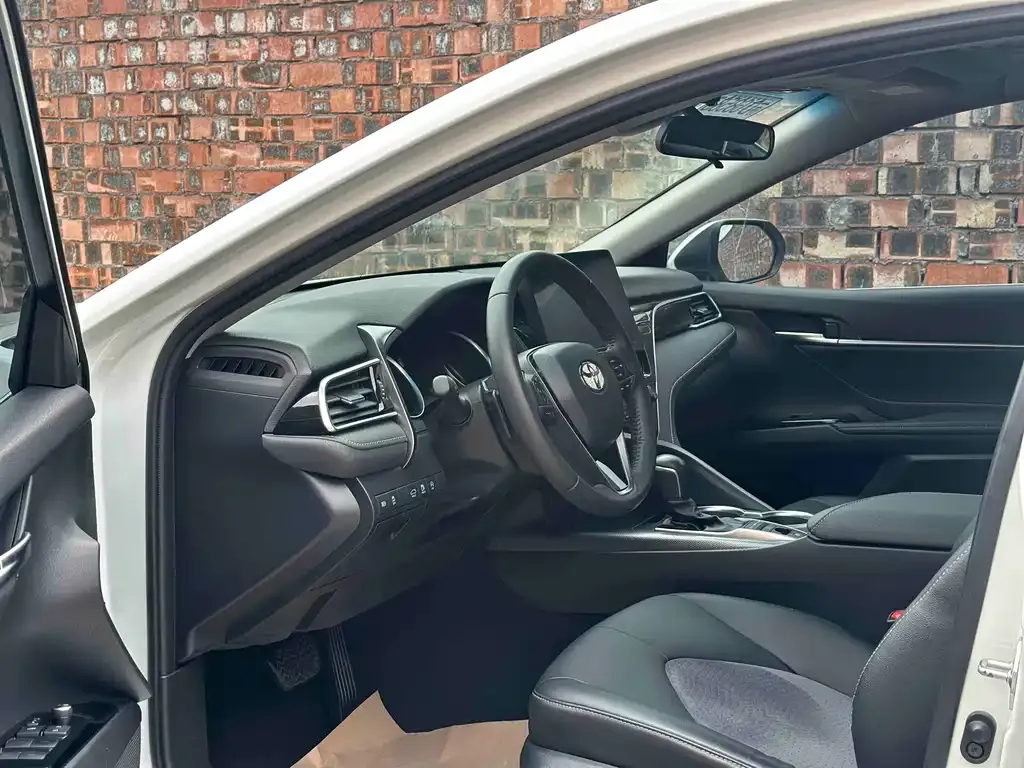 Toyota Camry 2022 из CN, фото 8