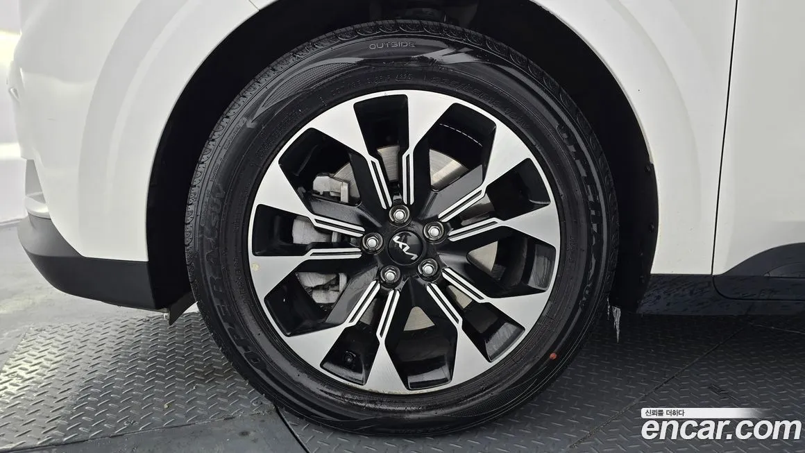 Kia Carnival 2023 из KR, фото 5