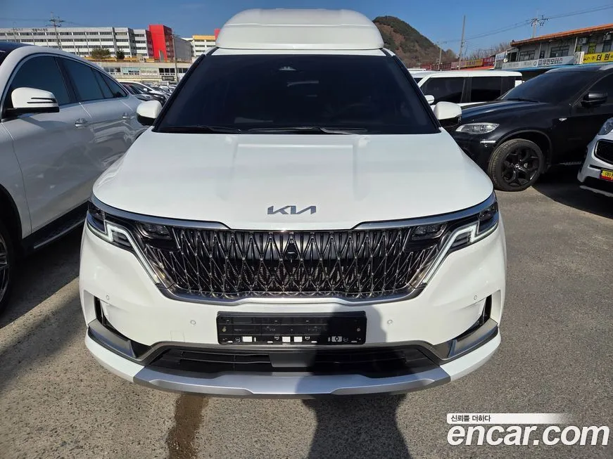 Kia Carnival — фото 1