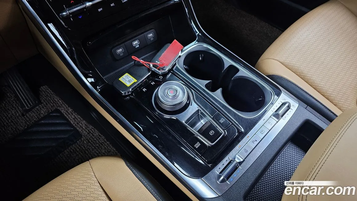 Kia Carnival — фото 10