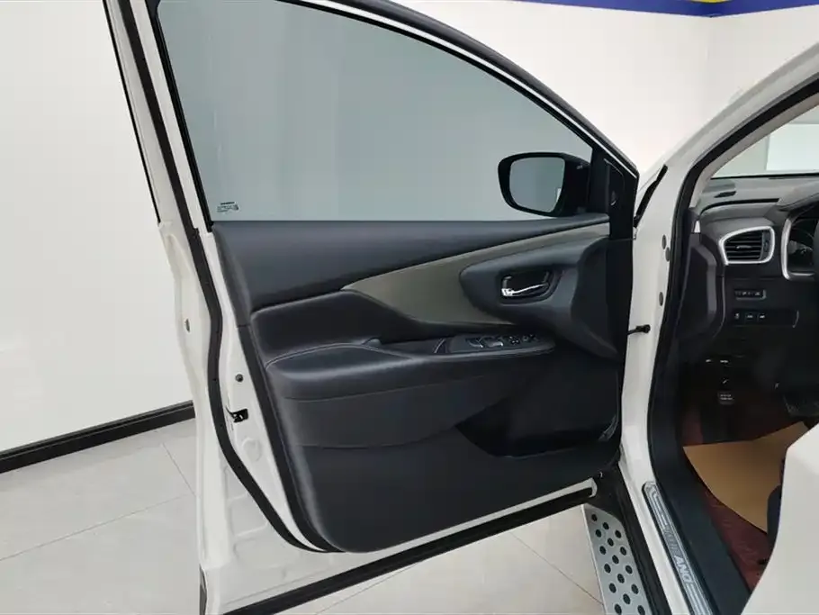 Nissan Murano 2023 из CN, фото 4