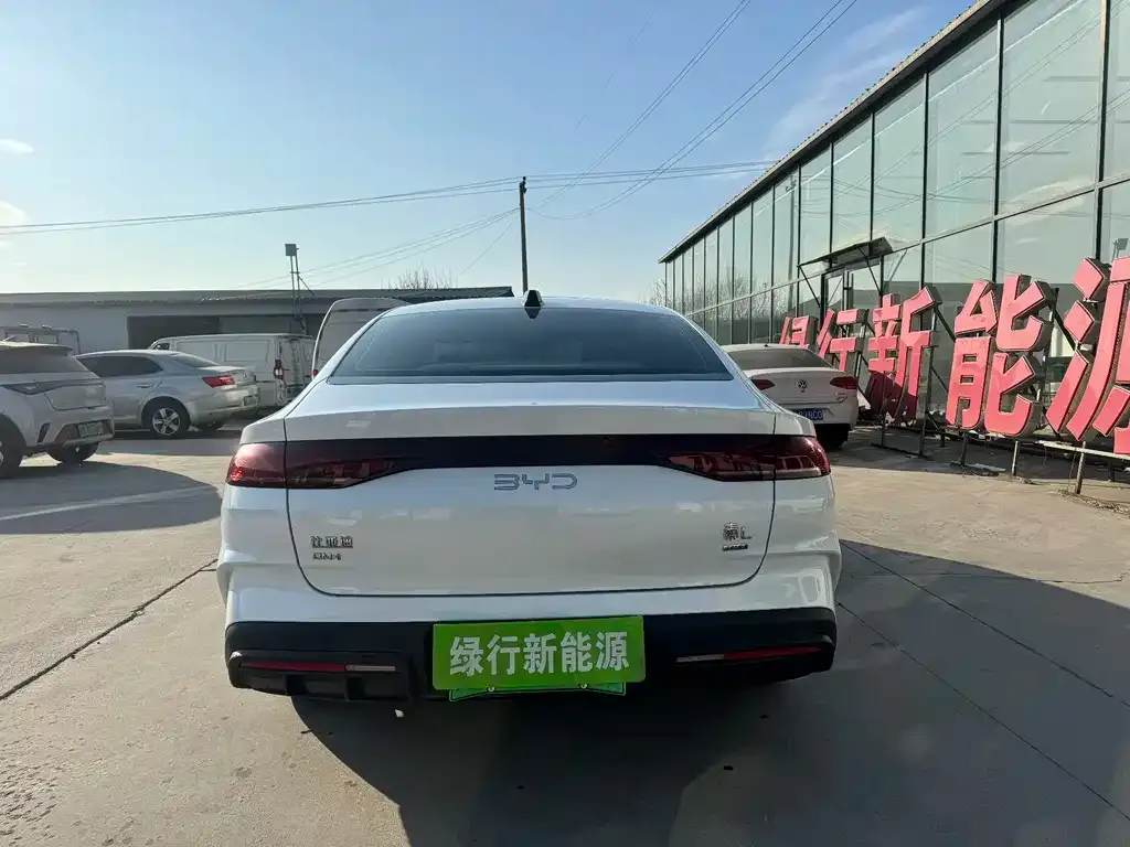 BYD Qin L — фото 10