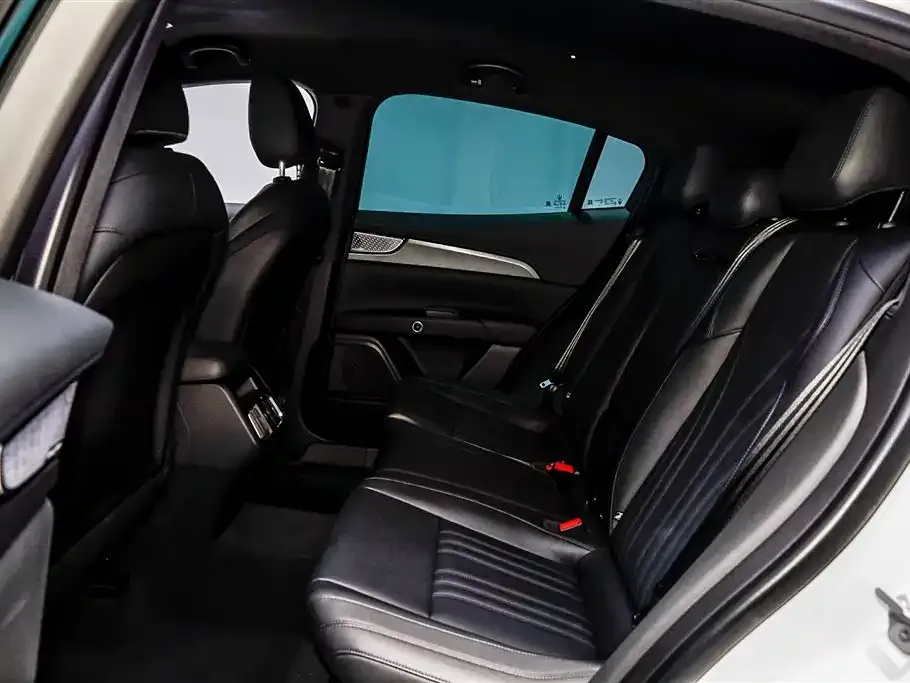 Maserati Grecale 2023 из CN, фото 8