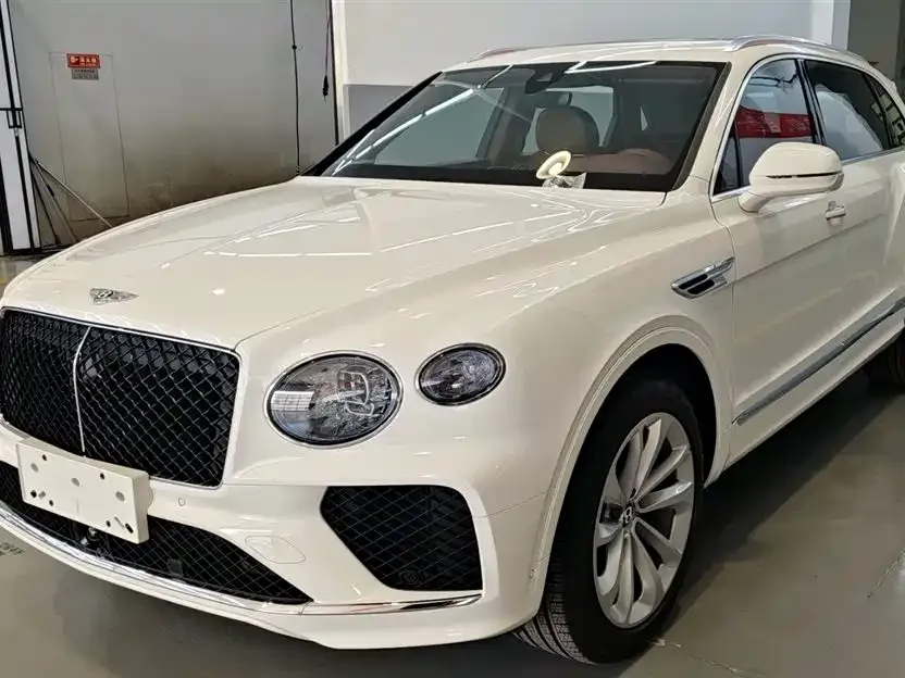 Bentley Bentayga 2025 из CN, фото 1