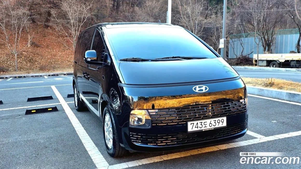 Hyundai Staria — фото 1