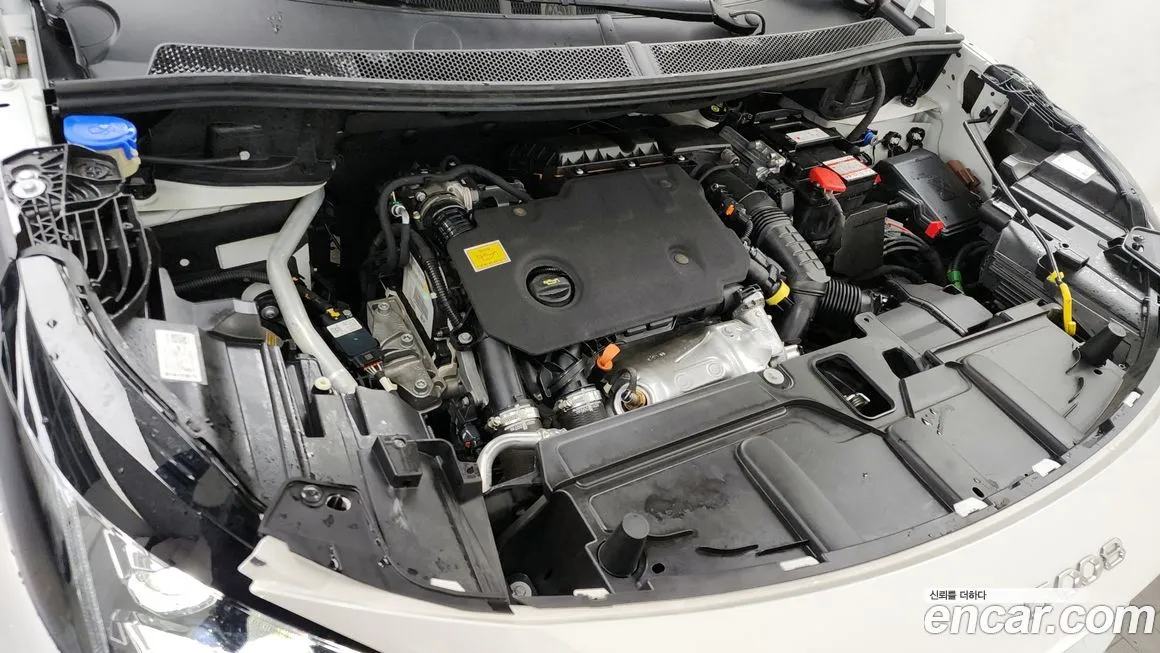 Peugeot 5008 2022 из KR, фото 10