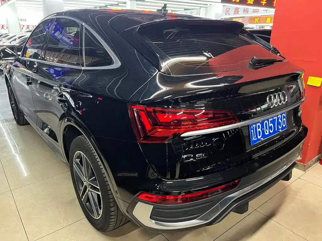 Audi Q5L Sportback 2023 из CN, фото 4