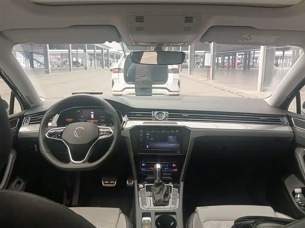 Volkswagen Magotan 2024 из CN, фото 4