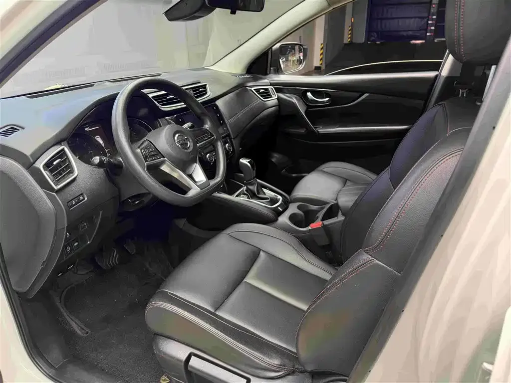 Nissan Qashqai 2022 из CN, фото 2
