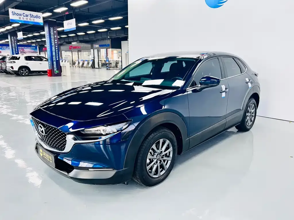 Mazda CX-30 2023 из CN, фото 1