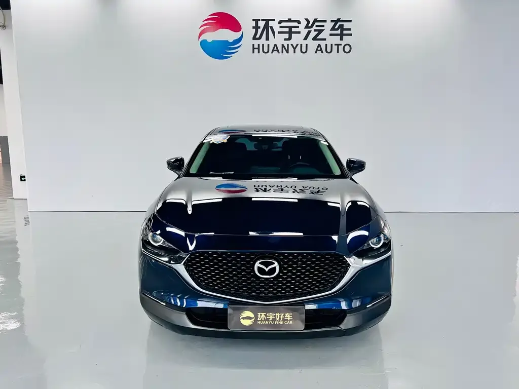 Mazda CX-30 2023 из CN, фото 2