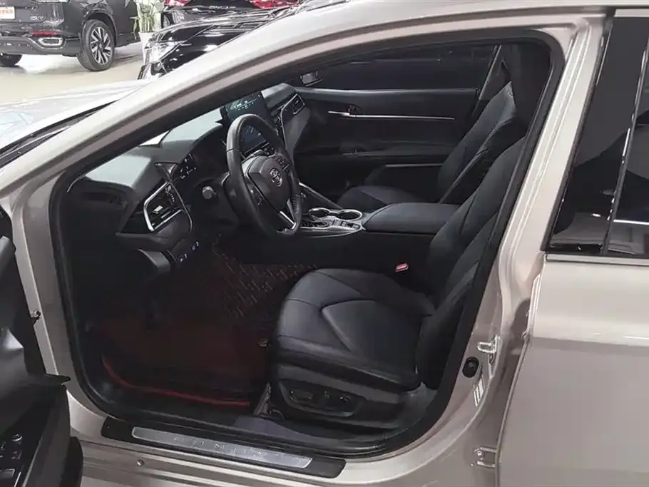Toyota Camry 2021 из CN, фото 5