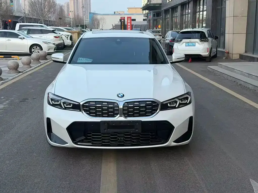 BMW 3 Series 2024 из CN, фото 7