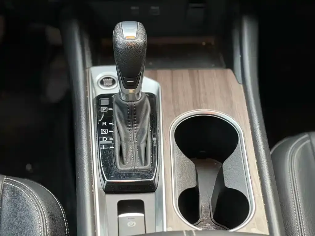 Nissan Teana 2022 из CN, фото 2