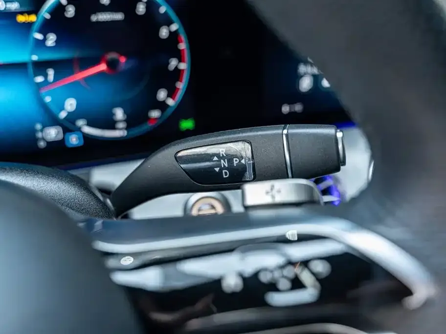 Mercedes-Benz E-Class (Import) 2023 из CN, фото 2