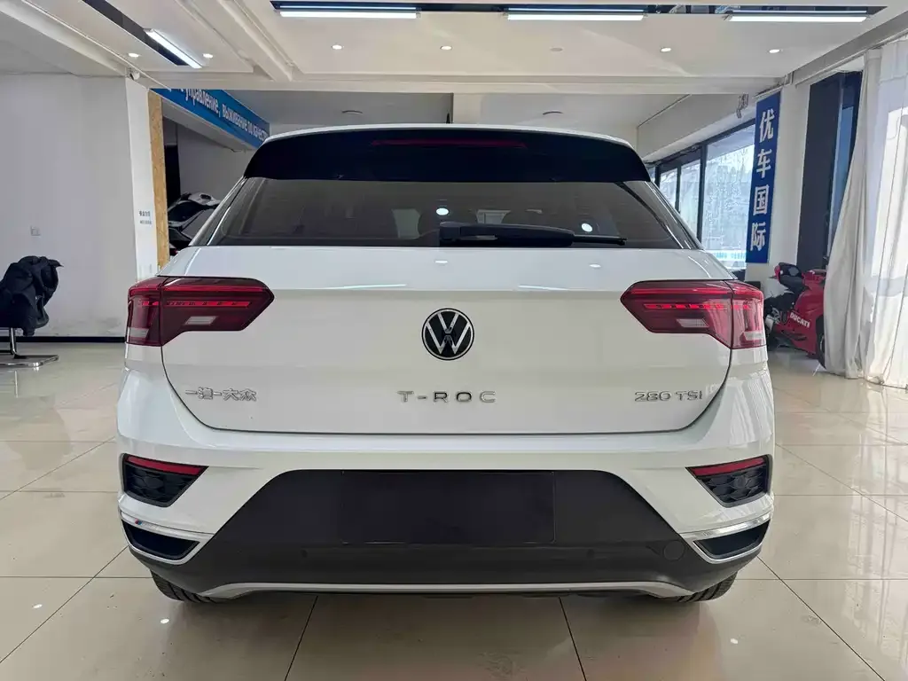 Volkswagen T-Roc 2023 из CN, фото 7
