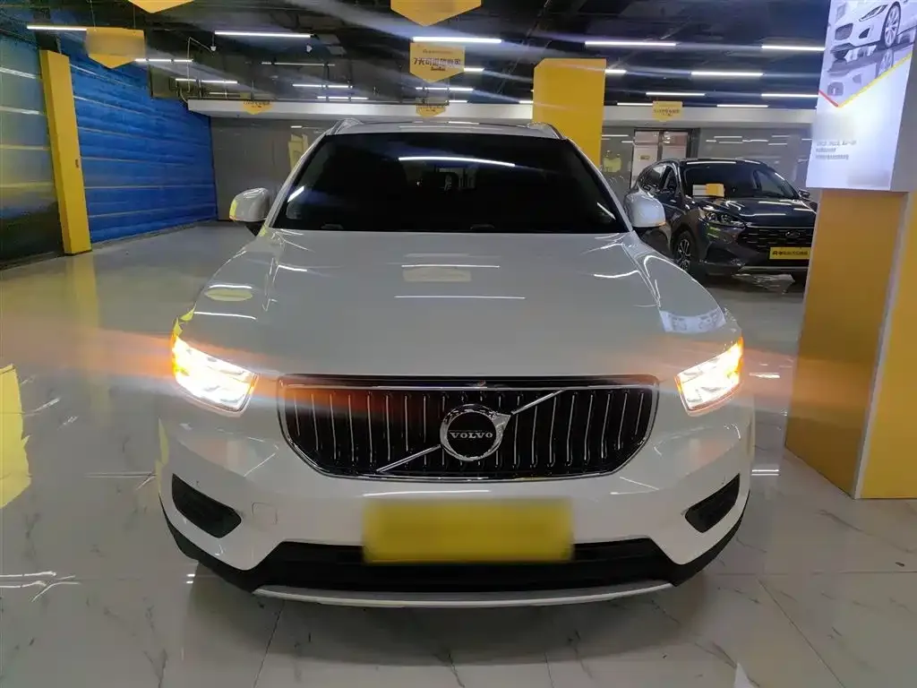 Volvo XC40 2022 из CN, фото 6