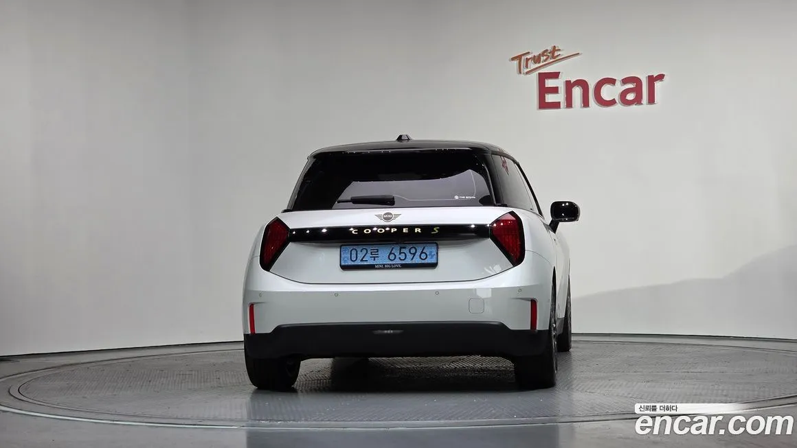 Mini Cooper 2024 из KR, фото 3