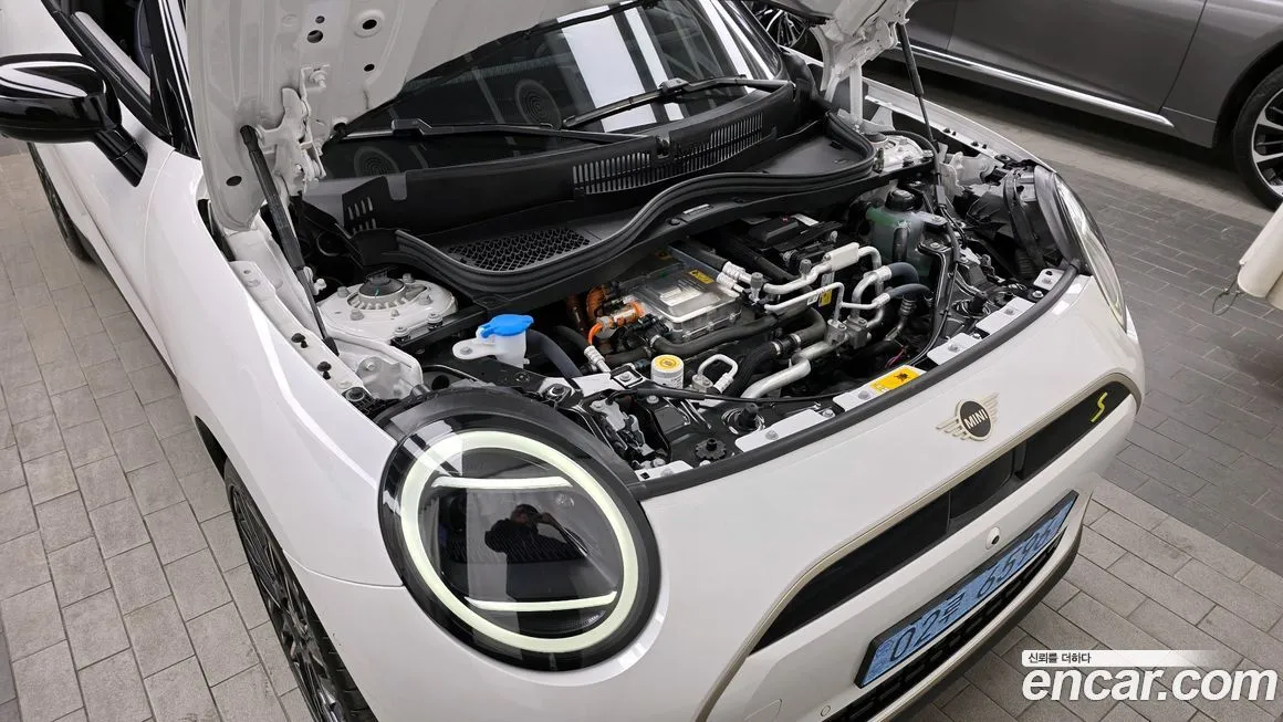 Mini Cooper 2024 из KR, фото 6