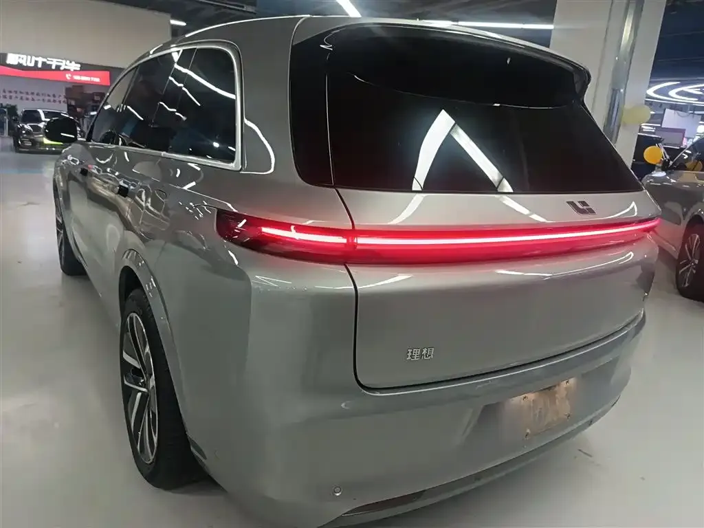 Li Auto L8 2023 из CN, фото 7
