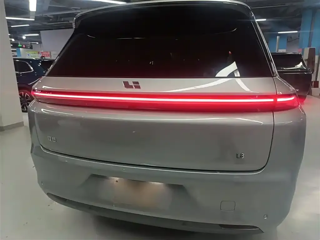 Li Auto L8 2023 из CN, фото 2