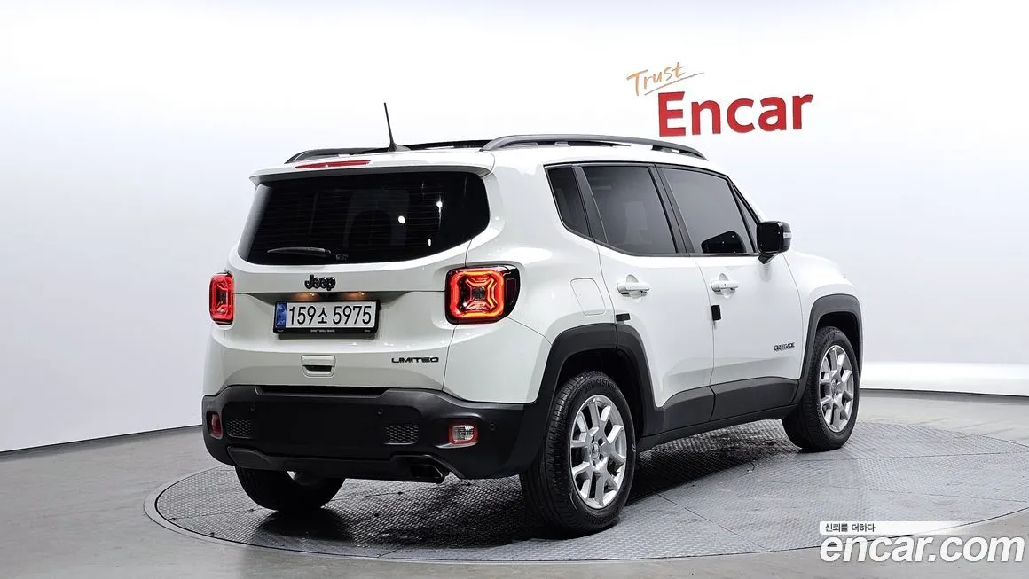 Jeep Renegade 2021 из KR, фото 2